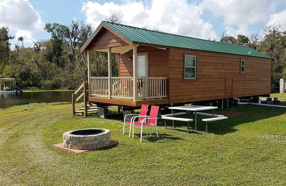 Cabin Rental Powells Campground, RV Park, Marina, Bait Store, Cabin